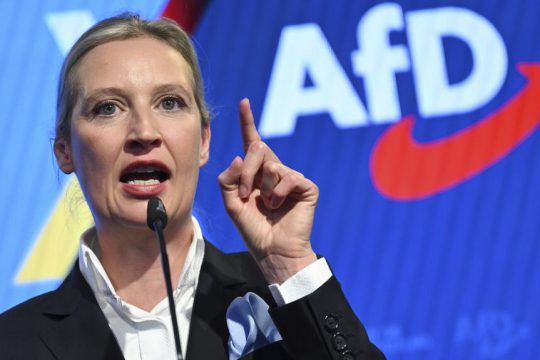 «Εναντίωση» AfD στον Τραμπ για τον γερμανικό στρατό στο Αφγανιστάν